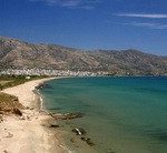 Η Κάρυστος στη νότια Εύβοια. Η Κάρυστος στη νότια Εύβοια.