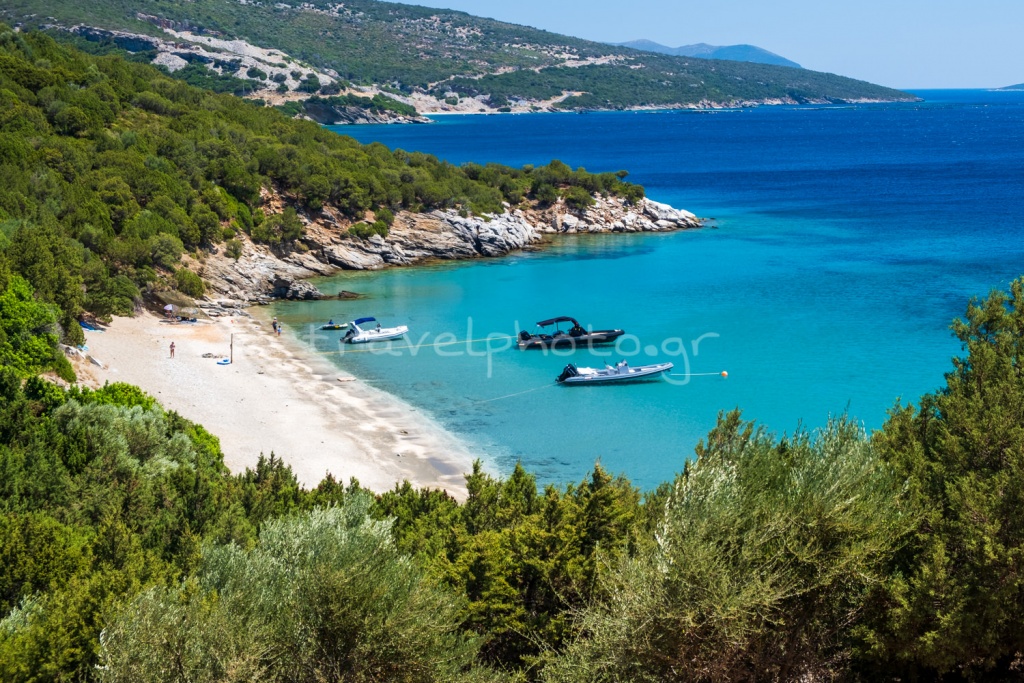 Παραλία νότια Εύβοια, κοντά στο Μαρμάρι