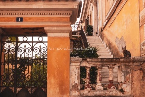 Ναυπλιο-παλιο-σπιτι-γάτα