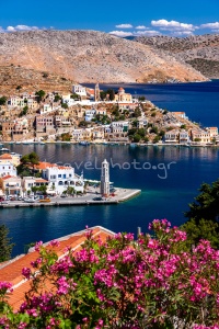 Dans le port de Symi Glass