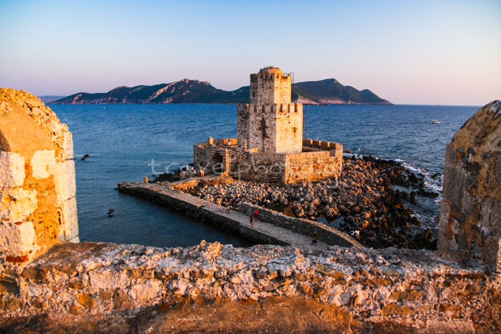 Το κάστρο της Μεθώνης και ο οκταγωνικός πύργος Μπούρτζι