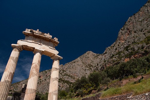 Het heiligdom van Athena Pronea, de Tholos