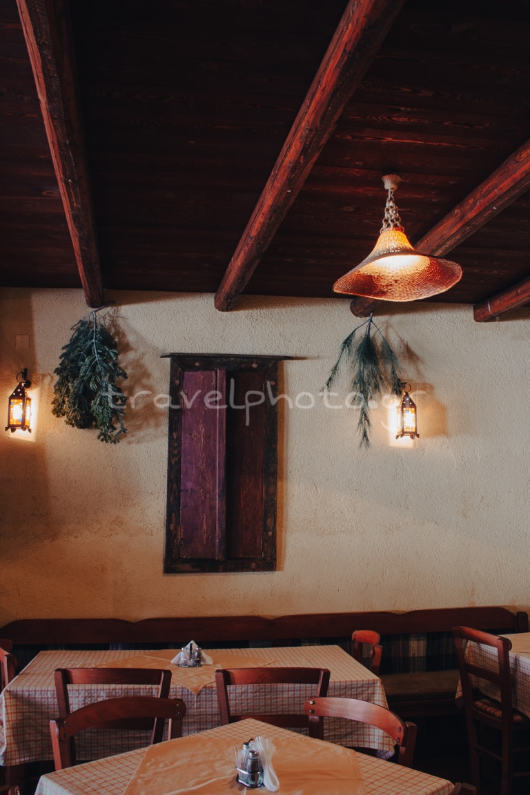Taverne in Steni Evia of Steni Dirfyos, centraal Evia