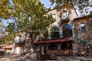 Polydroso Gitzina school hostel Parnonas guesthouse