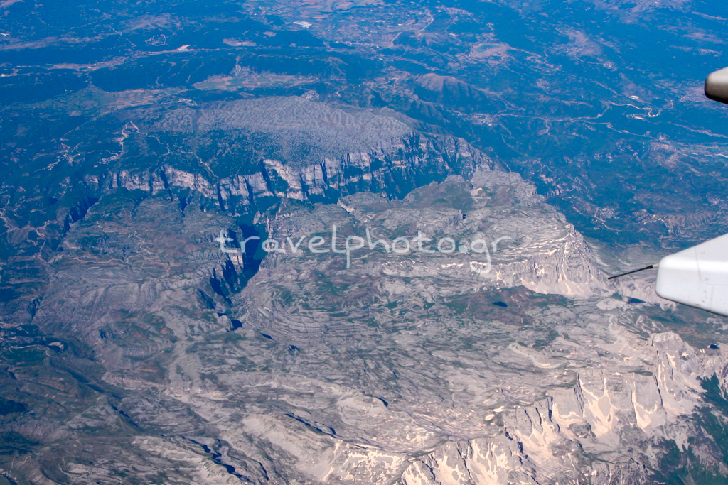 飛行機の窓からの唯一のヴィコス峡谷！