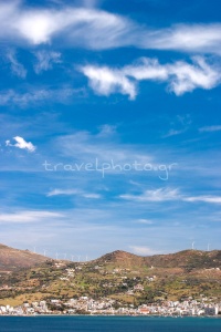 Με θέα στο Μαρμάρι στη Νότια Εύβοια