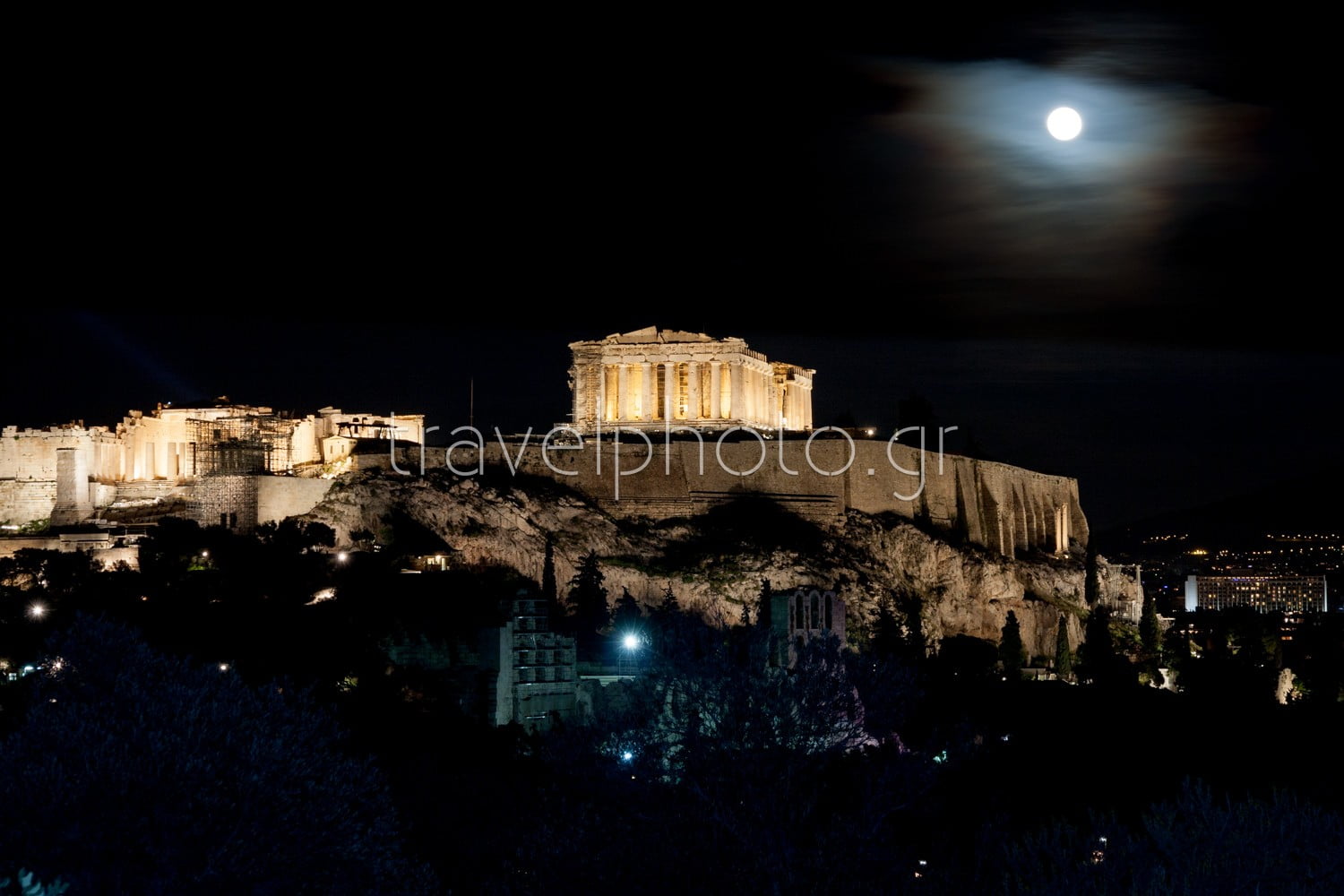 Acropole-de-nuit-Athènes-Grèce