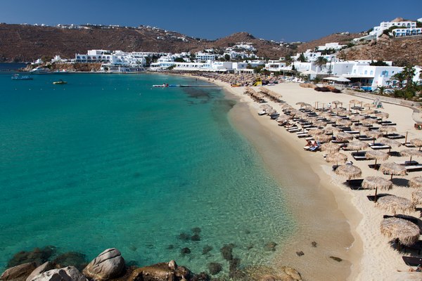 Platis Gialos Πλατύς Γιαλός, παραλία Μυκόνου