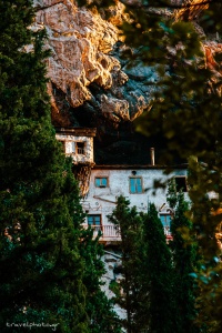 Monastère de Timios Prodromos dans la gorge de Lucius