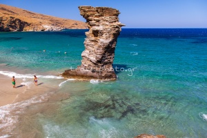 Γριάς το Πήδημα, παραλία Άνδρος-Κυκλάδες