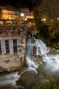 Moulin à eau de Kria Livadia et petites chutes d'eau