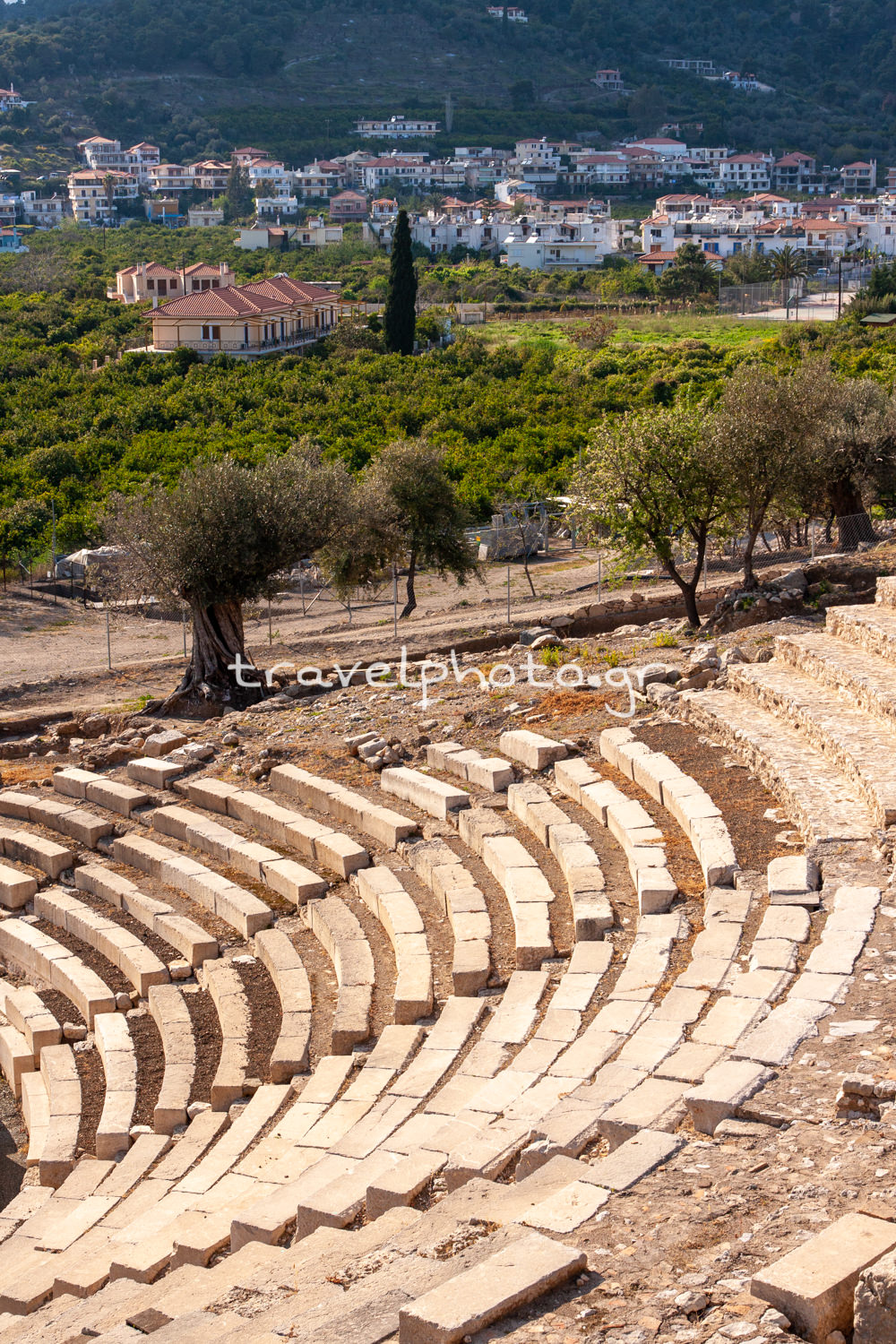 Το μικρό αρχαίο θέατρο Επιδαύρου θεα σπιτια