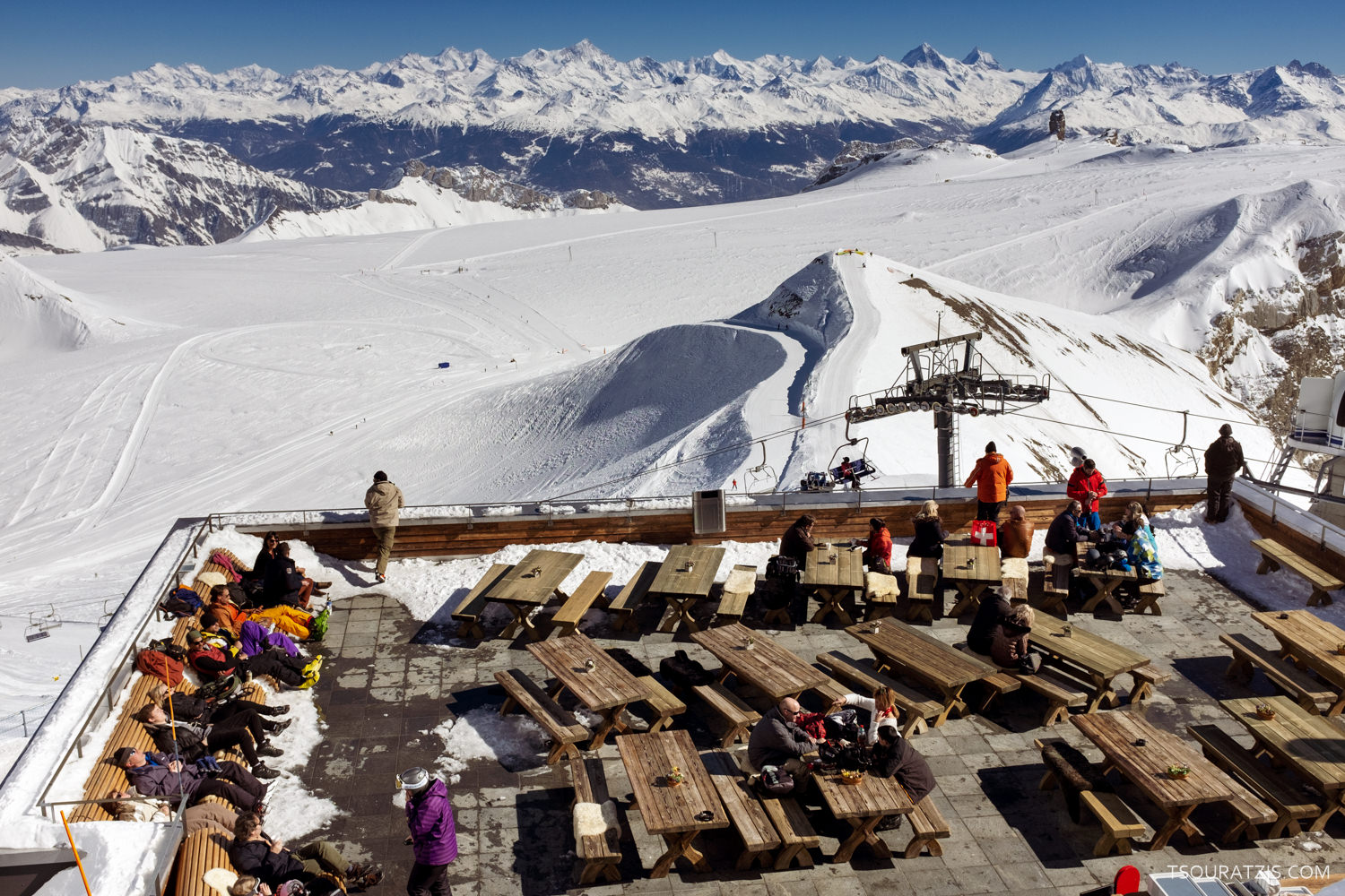 Glacier restaurant Swiss Alps Vaud Valaisane ski station