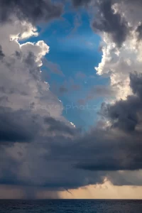 Καταιγίδα στη παραλία Πόρτο Κατσίκι Λευκάδα