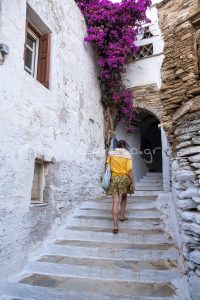 Τριαντάρος χωριό Τήνος περπατώντας στα σοκάκια