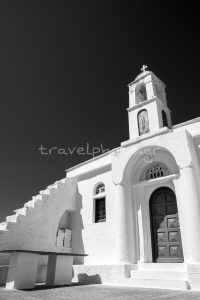 εκκλησία στο ζωριό Καρυά Τήνου