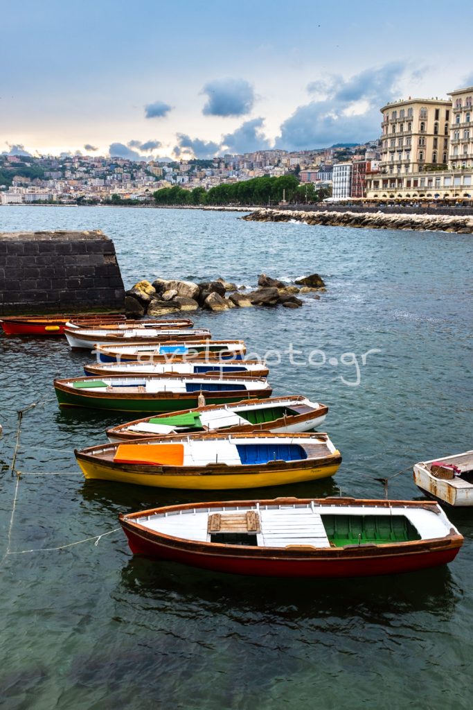 Τμήμα της παραλιακής και αρκετά διαφορετικής Νάπολης