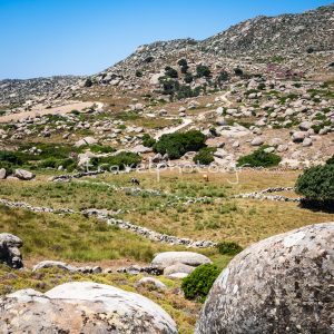 Φαλατάδος Τήνος γεωλογικοί σχηματισμοί ογκόλιθοι