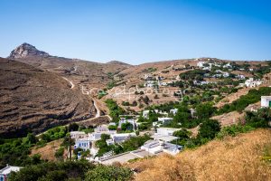 Χωριά Μουντάδος και Καρυά και ο λόφος του Εξώμβουργου