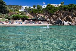 Anerousa-strand in Andros